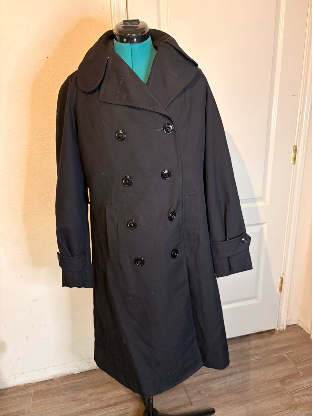 US Army Men's Double-Breasted Black Pea Coat